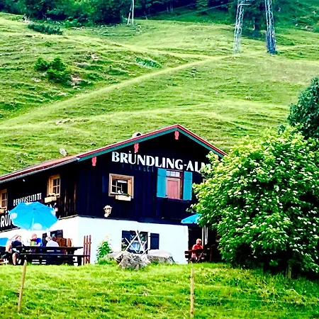 Bruendling-alm Berggasthof Auf 1167m Auf Dem Hochfelln Hotel